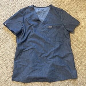 Like new figs scrub top